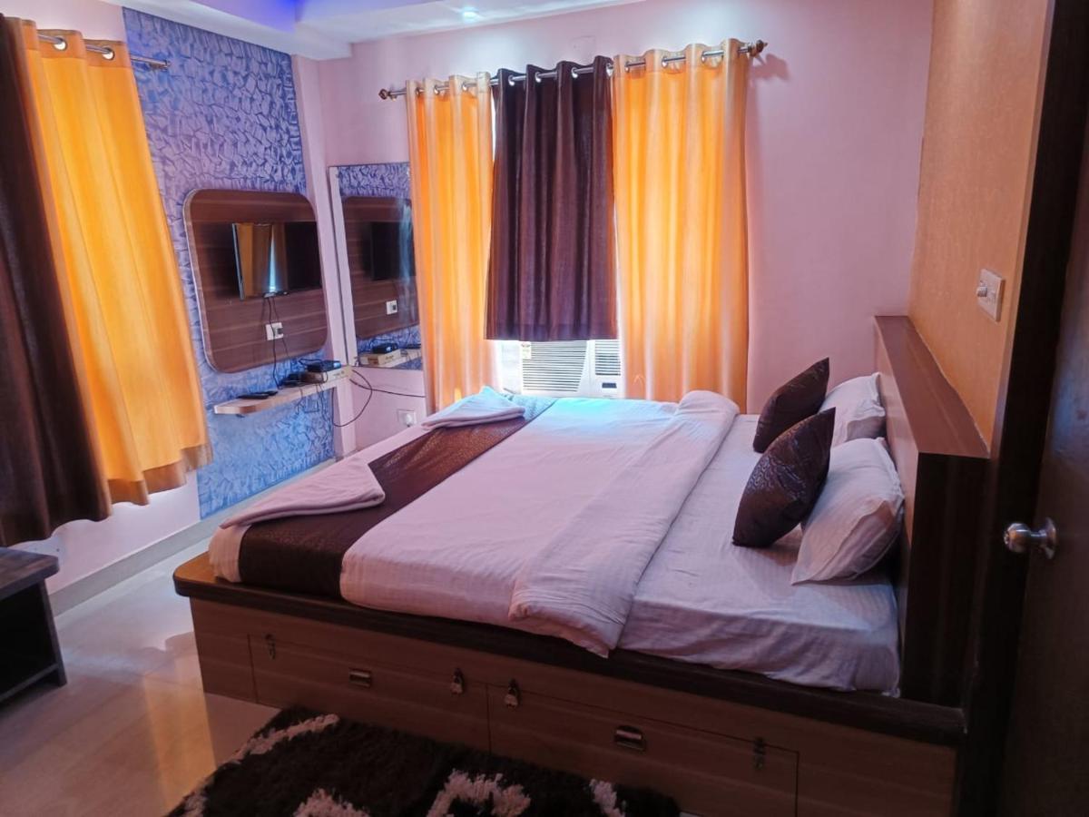 Green Heaven Shree Hotel Puri Bagian luar foto